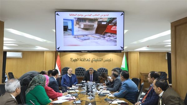 محافظ الجيزة خلال