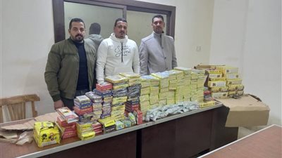 ضبط 6 آلاف قطعة ألعاب نارية بمركز المنشأة في سوهاج | صور