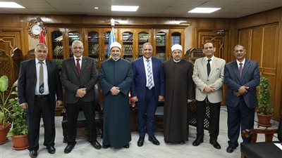 تجديد تعيين الدكتور محمد فكري خضر نائبًا لرئيس جامعة الأزهر لفرع البنات