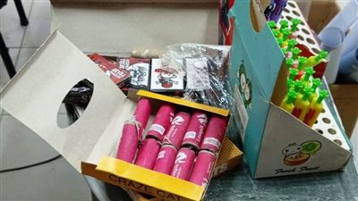 حملة مكبرة بمدينة أسوان تسفر عن تشميع عدد من المحلات لبيع الألعاب النارية