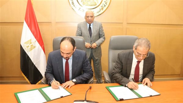 الدكتور محمود عصمت