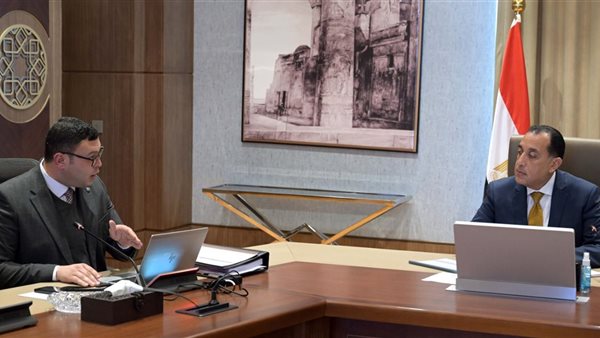 رئيس الوزراء ووزير