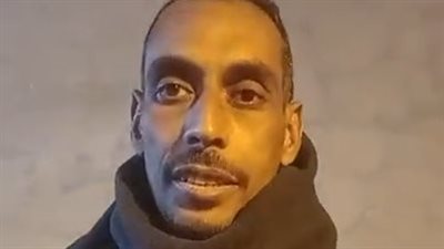 أحد الشباب العائدين من السودان: كنا عايشين بمكان أشبه بالمقبرة.. والفضل في عودتنا يرجع للرئيس السيسي | بث مباشر