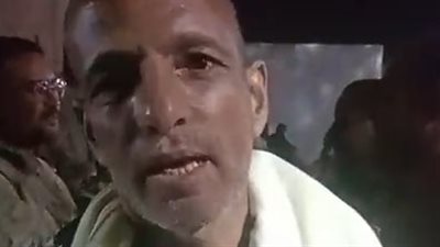 كانت رحلة عذاب.. أحد الشباب العائدين من السودان: أشكر الرئيس السيسي على اهتمامه بينا | بث مباشر