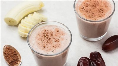 بـ 5 مقادير فقط.. طريقة عمل تمر باللبن والموز |المشروب المفضل في رمضان