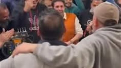 خالد دياب يشيد بهشام ماجد بعد انتهاء تصوير أشغال شقة 2: الطبيعي اللي ما بيمثلش