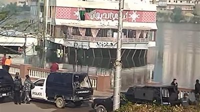 جنوح مركب سياحي في نهر النيل بالدقهلية