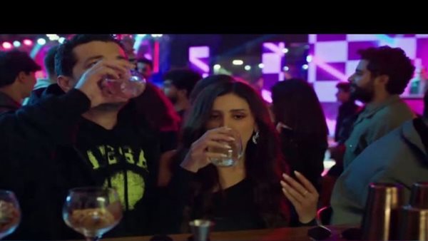 الفنانة دينا الشربيني،