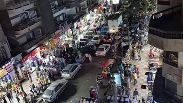 البائعون بشارع العريش