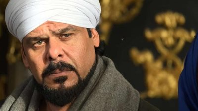 منذر رياحنة: حكيم باشا يكشف قسوة الواقع وصراع العدالة والاستغلال