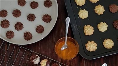 وصفة ناجحة بـ 10 أسرار.. طريقة عمل البيتي فور المحشي بالمربى