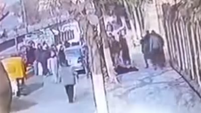 الأمن يفحص فيديو متداولا لزوج يسحل زوجته الحامل في أحد شوارع الشرقية