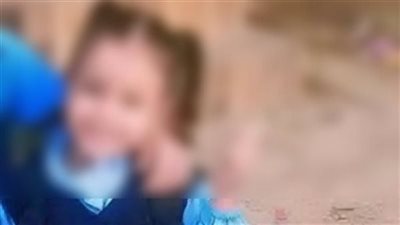 والدة صغيرة الشرقية ضحية الاعتداء داخل حمام عمومي: أول ما شفته ضربته.. ولازم يتحاسب قدام الدنيا كلها