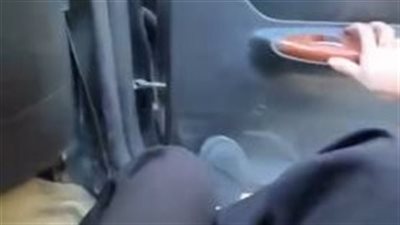 حبس سائق شركة نقل ذكي هدد سائحة روسية بسبب خلاف على الأجرة