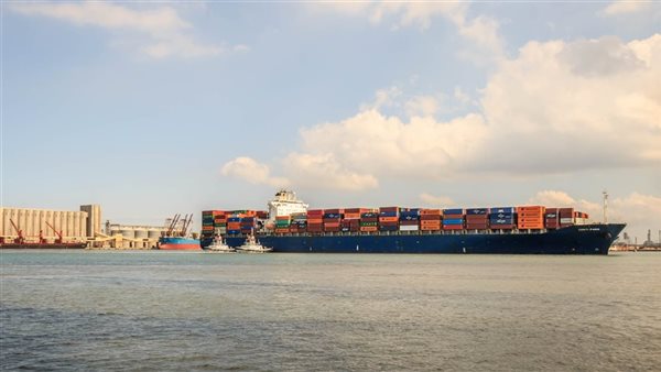 ميناء دمياط