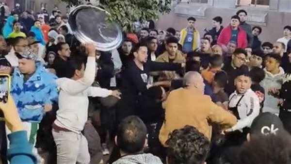 مشاجرة داخل محل فول