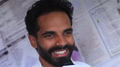 عمر شرقي: تعلمت الالتزام من سوسن بدر.. وأكرم حسني بيجبر خواطر الناس