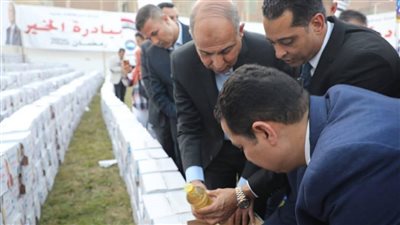 محافظ المنيا: توزيع 10 آلاف كرتونة مواد غذائية و60 كرسيًا متحركًا لذوي الهمم بمركز مغاغة