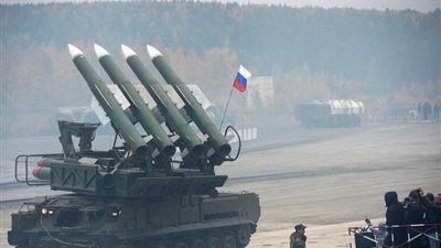 استهدفت العاصمة موسكو.. روسيا: دفاعاتنا الجوية أسقطت 11 طائرة بدون طيار أوكرانية