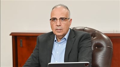 وزير الري يتابع موقف الإعداد لـ مشروع إعادة تأهيل نظام الري في وادي النقرة بأسوان