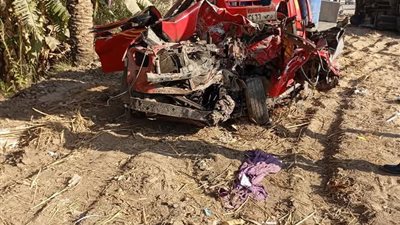 تفاصيل مصرع شخصين وإصابة 23 في تصادم سيارة وميني باص بطريق دهشور|أسماء