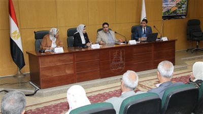 نائب محافظ بني سويف يترأس اجتماع الخطة العاجلة لتحسين الخصائص السكانية بالفشن