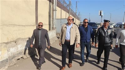 بحضور محافظ القليوبية.. حملة مكثفة لتنظيم مواقف سيارات السوزوكي في بنها