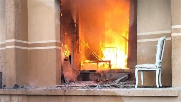 جانب من الحريق 