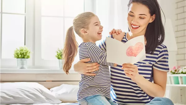 أهمية عيد الأم ودور