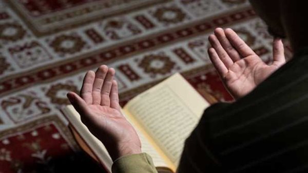 متى يبدأ الاعتكاف