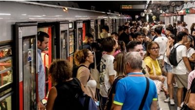 القبض على مصري بتهمة التحرش بفتاة إيطالية في مترو ميلانو