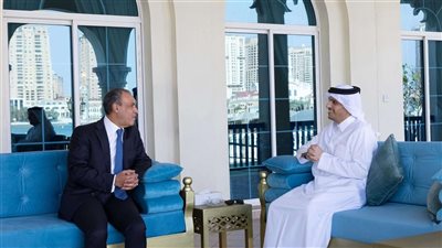 عبد العاطي يلتقي رئيس مجلس الوزراء وزير الخارجية القطري في الدوحة
