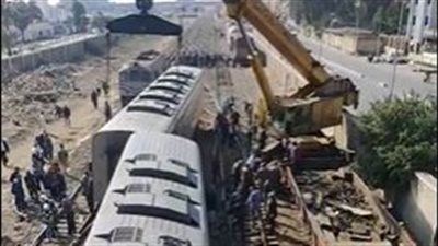 كامل الوزير يوجه بتشكيل لجنة لمعرفة سبب خروج جرار و4 عربات عن القضبان بمحطة طنطا| بث مباشر 