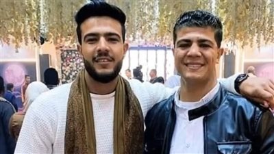 قرية إبشنا ببني سويف تودع شقيقين توفيا في حادث بشرق العوينات