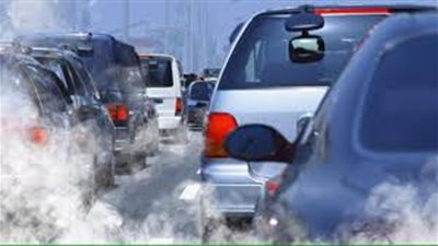 وضعتها إدارة بايدن.. ترامب يلغي قواعد انبعاثات المركبات