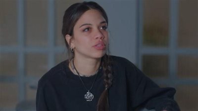 جيدا منصور تنهار بعد مواجهة ساخنة مع زملائها.. وتدخل في أزمة نفسية بمسلسل أثينا