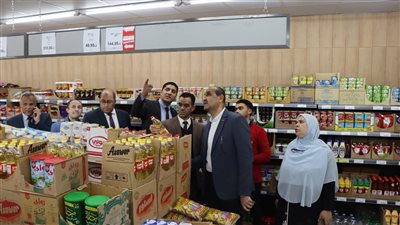 إغلاق أكاديمية غير مرخصة وضبط مخالفات بمنشآت طبية وتجارية ببني سويف