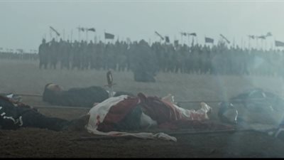 الصحابي الذي تنبأ النبي بمقلته يوم صفين.. مسلسل معاوية يستعرض استشهاد عمار بن ياسر