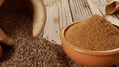 6 طرق لحرق دهون البطن باستخدام ماء الكمون .. تعرف عليها