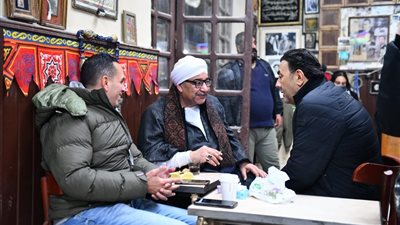 3 أيام تصوير يفصلان أبطال مسلسل قهوة المحطة عن الانتهاء من التصوير 