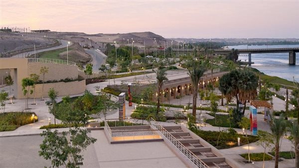 الشريط النهري في