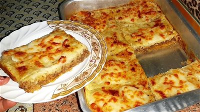 طريقة عمل الجلاش باللحمة المفرومة والجبنة الموتزاريلا.. وصفتان والأخيرة بدون لبن وبيض