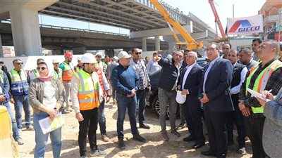 كامل الوزير يتفقد مشروع الخط الأول من شبكة القطار الكهربائي السريع السخنة - العلمين - مطروح 