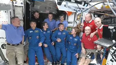 بعد 9 أشهر.. مركبة سبيس إكس تلتحم بمحطة الفضاء الدولية لإعادة رواد الفضاء العالقين للأرض