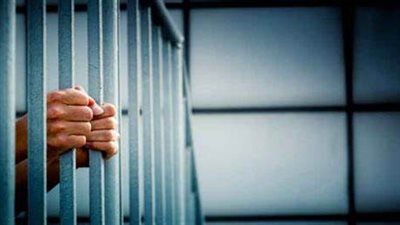 تصاريح مخالفة بمبنى أثري.. تفاصيل إحالة 3 موظفين بحي الإسكندرية للتحقيق وإيقافهم عن العمل | بث مباشر