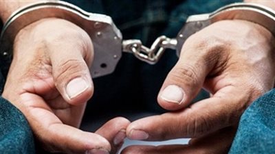 رفضت تعمله أكل.. القبض على شاب قطع أذن شقيقته بالإسكندرية