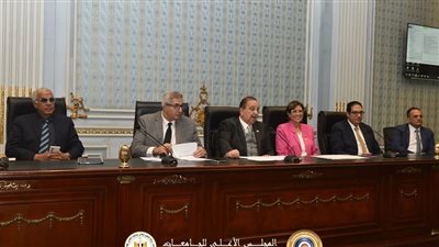 الأمين الأعلى للجامعات يناقش رفع كفاءة المدن الجامعية