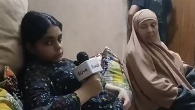 صغيرة عقرها كلب ضال بالسويس: هجم عليا قدام البيت وعضني في بطني | بث مباشر