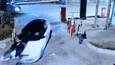 إخلاء سبيل المتهمة بدهس أب ونجله داخل جراج مول شهير في الإسكندرية | بث مباشر