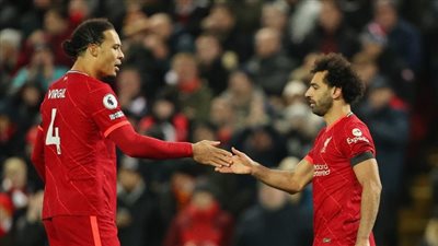 بقيمة 100 مليون يورو.. باريس سان جيرمان يجري محادثات مع وكيل نجم ليفربول